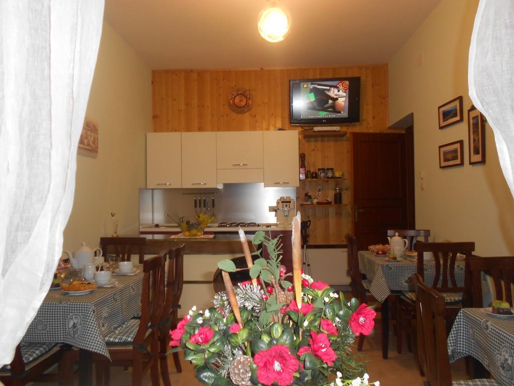 B&B La Quercia Orte Buitenkant foto
