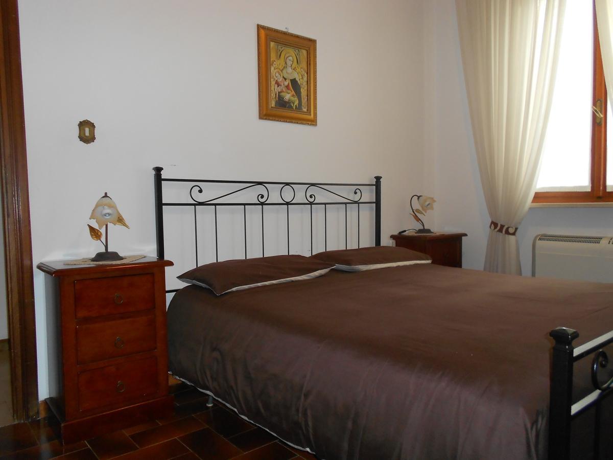 B&B La Quercia Orte Buitenkant foto